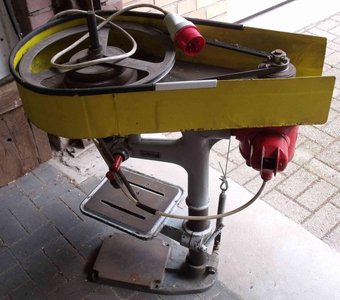 Standbohrmaschine Tischbohrmaschine AEG Typ: TB12