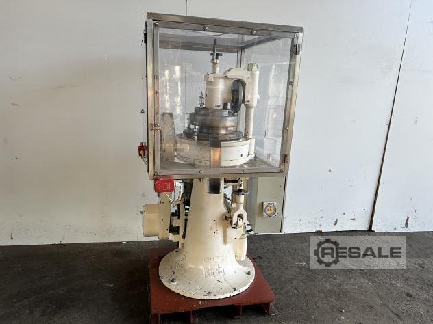 Tablet presses MANESTY D3B