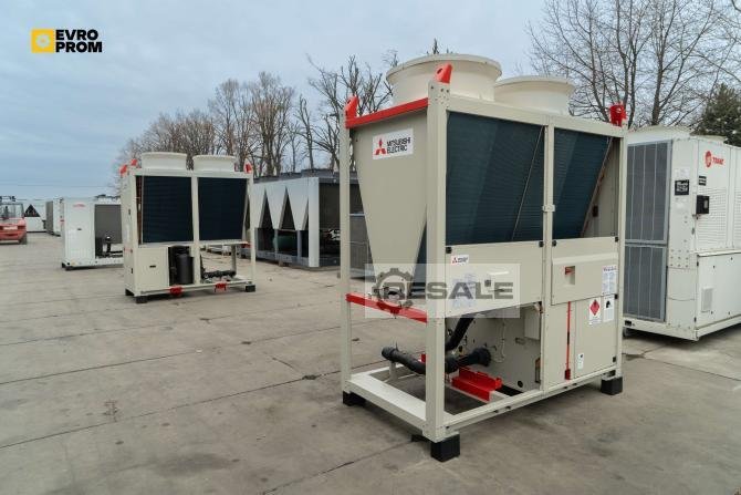 Chillers CLIMAVENETA MEHP IS G07 0071 60.1/69.9 kW