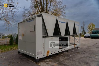 Chillers CLIMAVENETA NECS SL 1314 334 KW