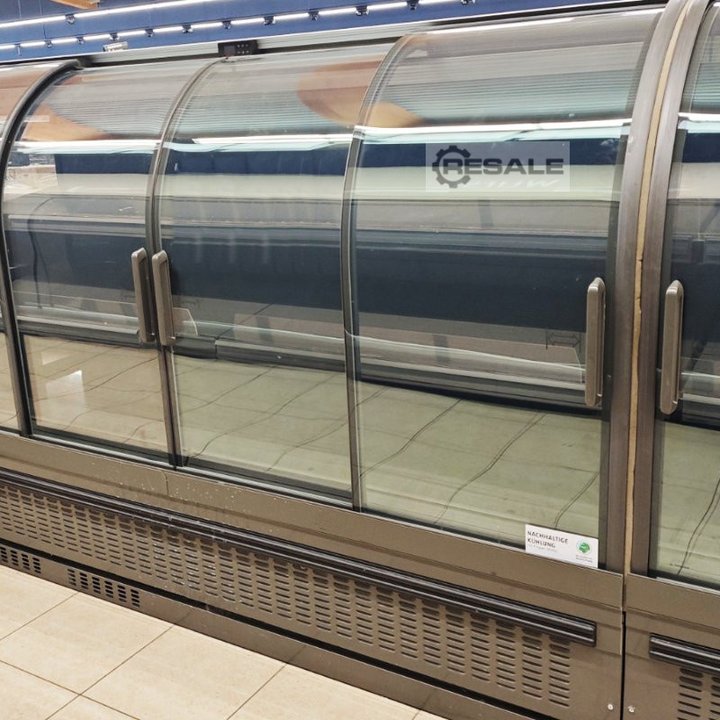 Wall-mounted refrigerated cabinets AHT Lisboa