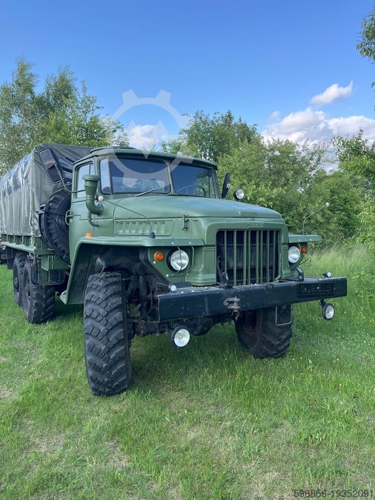 Ural 375D Ural 375D 6 x 6, 7.0 V8