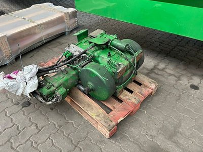John Deere Fahrantrieb vom T670