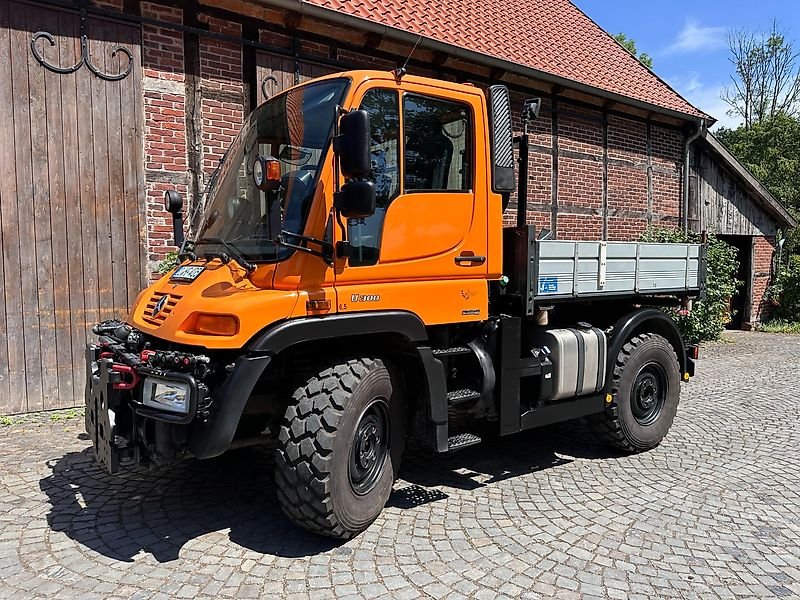 Mercedes-Benz U300 4x4 (405101