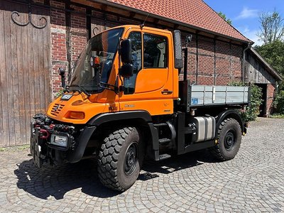 Mercedes-Benz U300 4x4 (405101