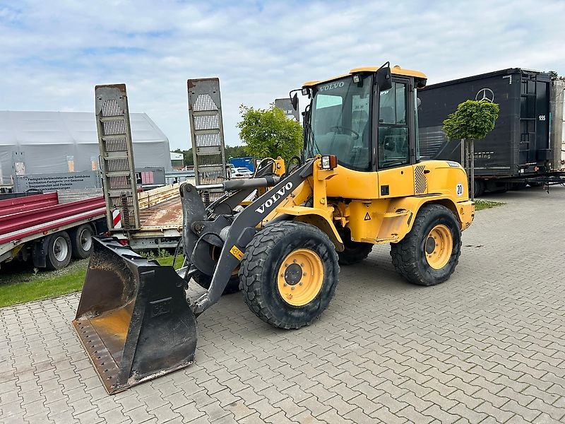 Volvo Radlader L 30 G m. Schaufel Palettengabel