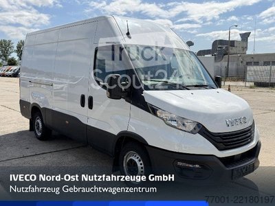 Kastenwagen IVECO 35S16V AHK / Klima / PDC gebraucht