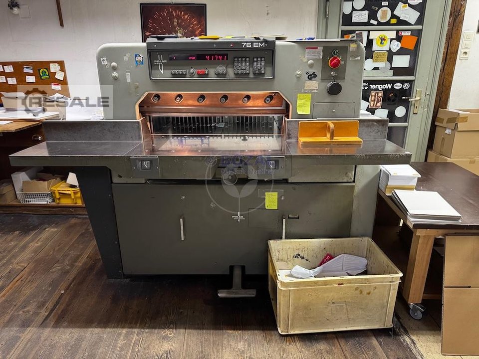 Paper cutting machines POLAR 76 EM