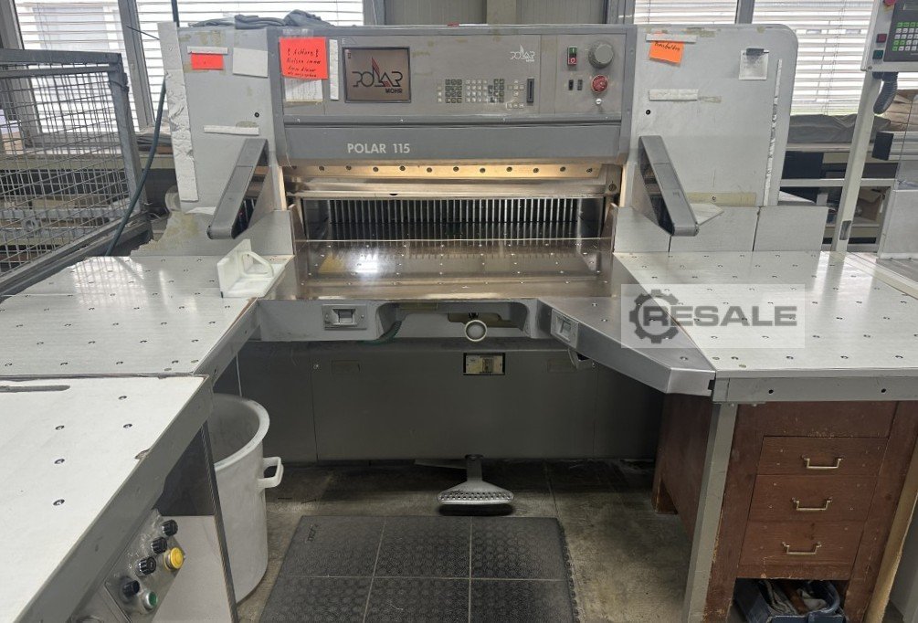 Paper cutting machines POLAR 115 E