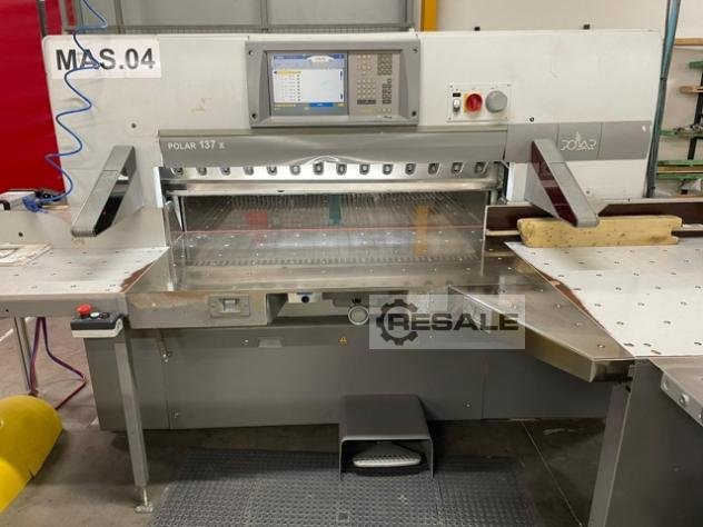 Paper cutting machines POLAR 137 X