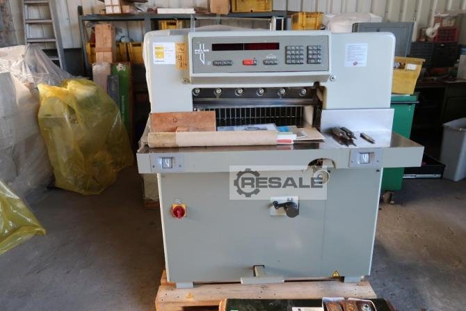 Paper cutting machines POLAR 58EM