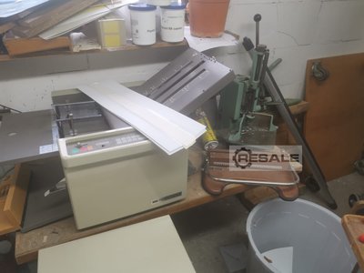 Automatic folding machines DUPLO Paperfolder