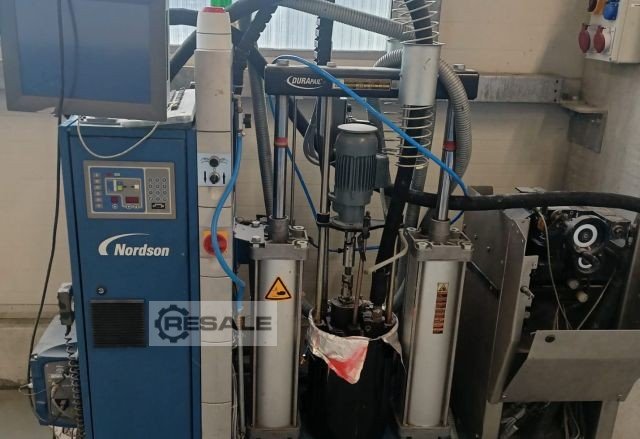 Adhesive binders NORDSON DuraPail -bulk adhesive melter