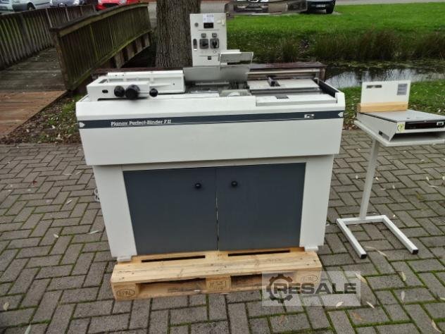 Adhesive binders PLANAX Perfect binder FII
