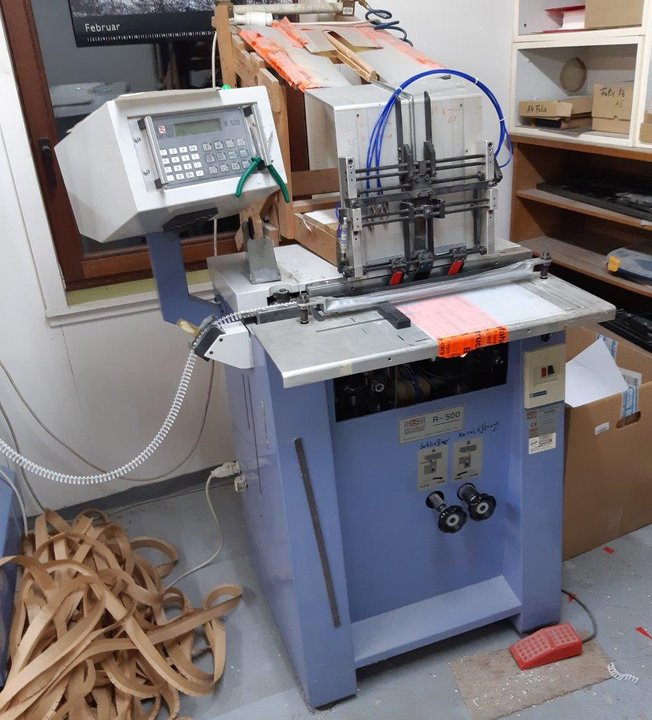 Binding machines
