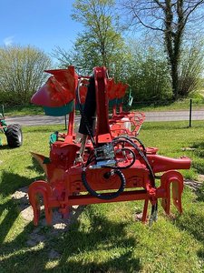 Kverneland EG-100/200 4+1