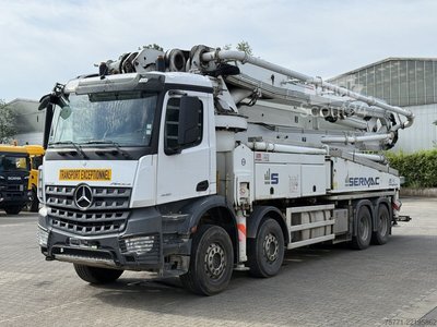 Betonpumpe Mercedes-Benz AROC S4441 8x4 EURO6  POMPA DO BETONU SERMAC 5RZ51 gebraucht