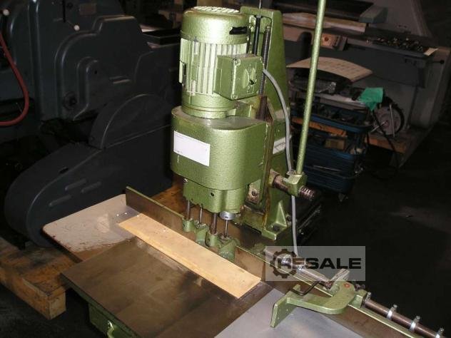 Paper drilling machines HANG 136 D   |  O O