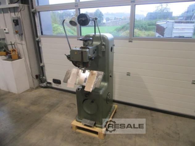 Stitching Machine HANS MÜLLER B1