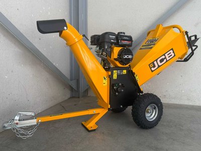 JCB CH75100P Professional wood chipper