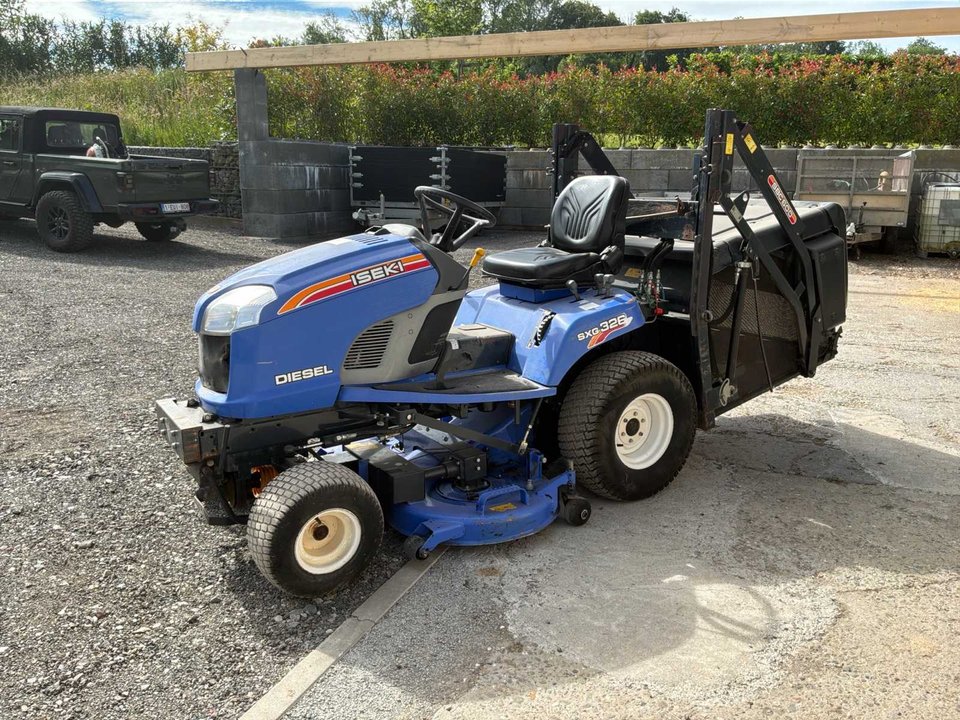 2017 Iseki SXG326H Tractor-type lawn mower