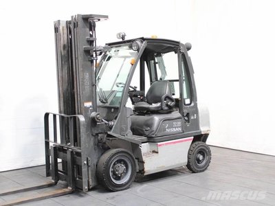 Nissan FD 02 A 25 U