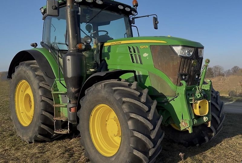 John Deere 6215 R