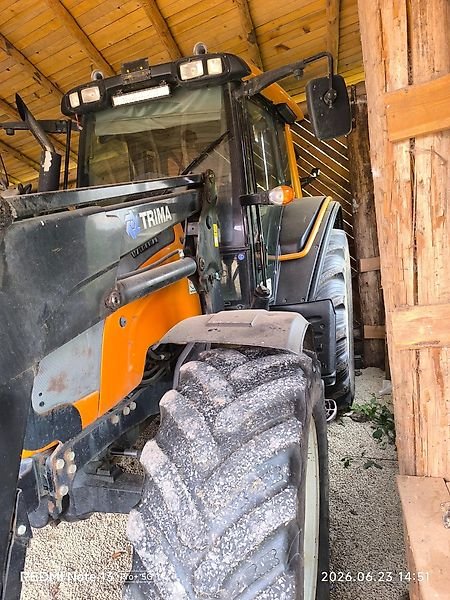 Valtra N 121