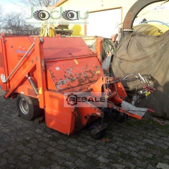 Sweeping machines WIEDENMANN Super 300