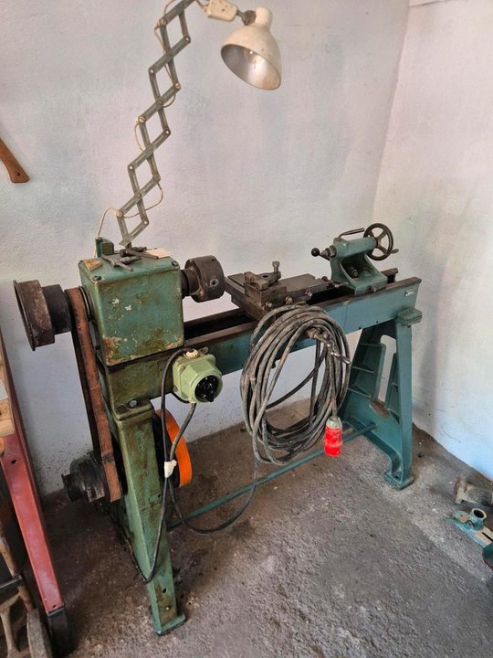 Drehbank mit Drehstrommotor