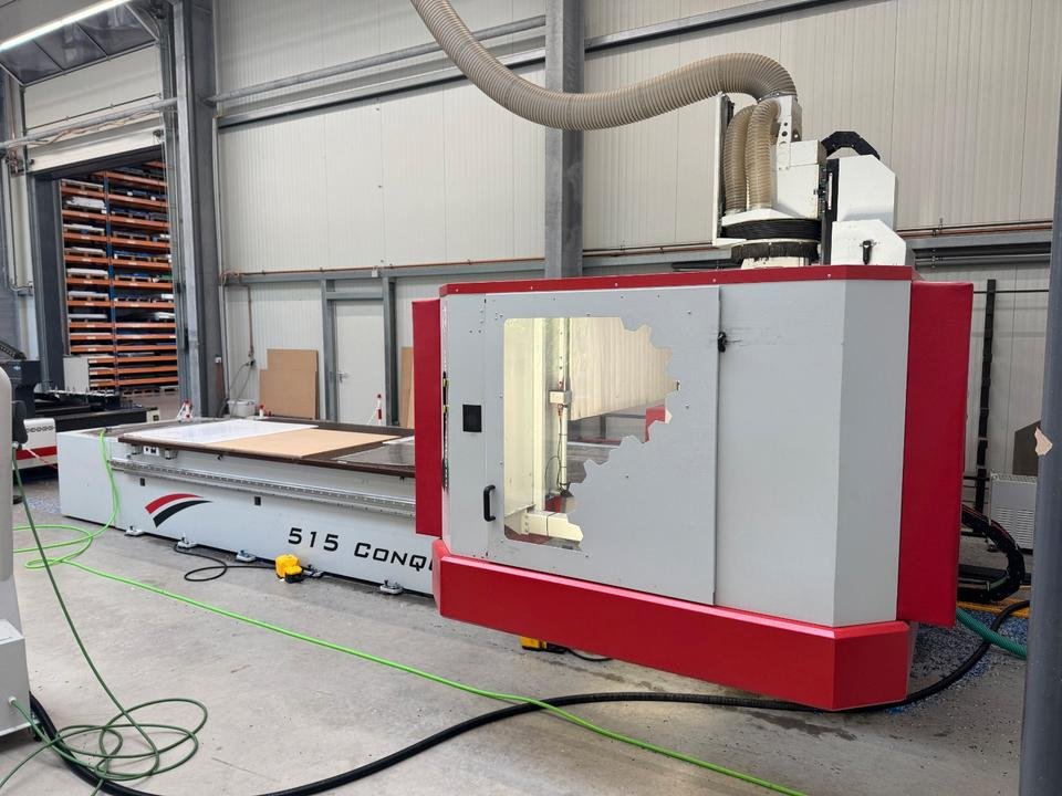5-Achs CNC-Fräse für Möbelbau und Kunststofftechnik - COSMEC 515