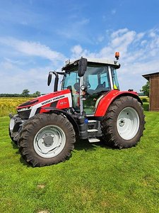Massey Ferguson 5S145 Dyna 6 Exlusive