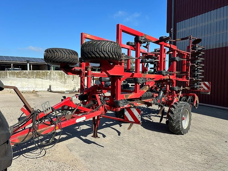 Horsch Terrano 6 FM mit neuen Walzen