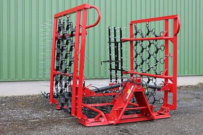 Wiesenschleppe 6 m 4 reihig hydraulisch klappbar