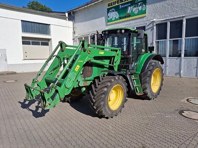 John Deere 6620 m. Frontlader