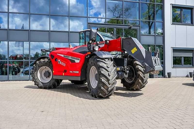 Massey Ferguson TH 7038