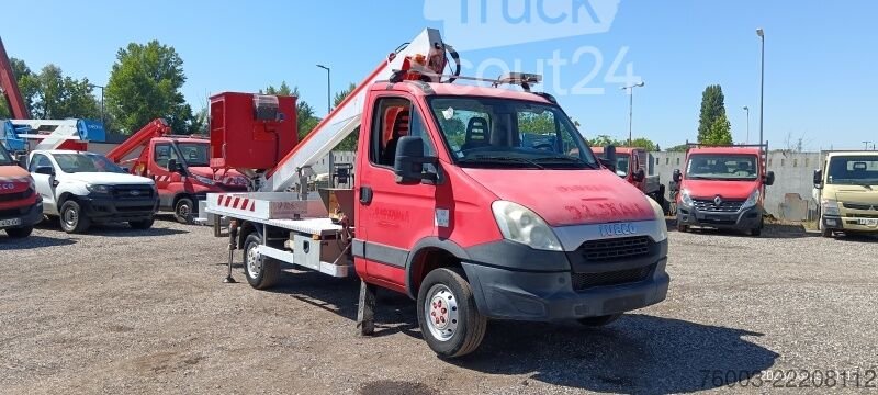 Transporter mit Koffer Iveco Daily Multitel 160 ALU DS - 16m gebraucht