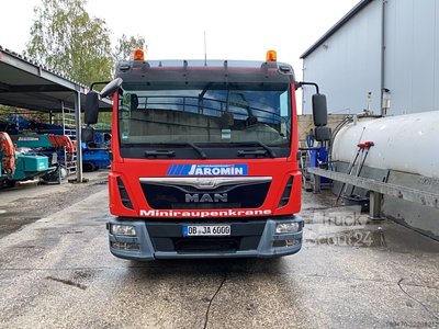 Pritschen-LKW MAN TGL 8.250 4x2 Tieflader gebraucht