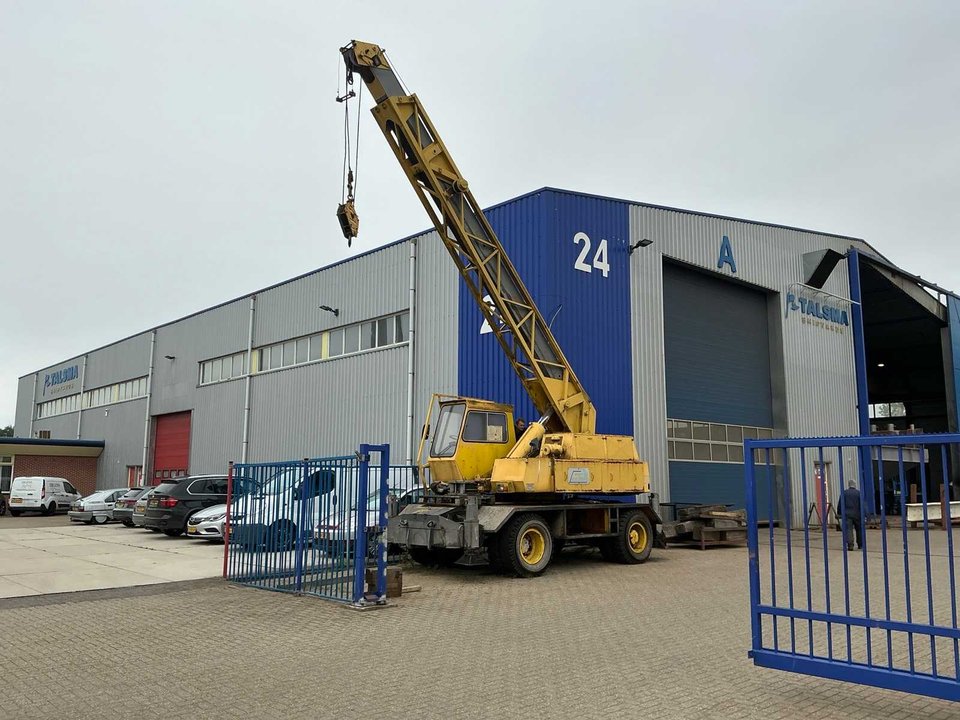 Coles 920 Mobile Telescopic Crane