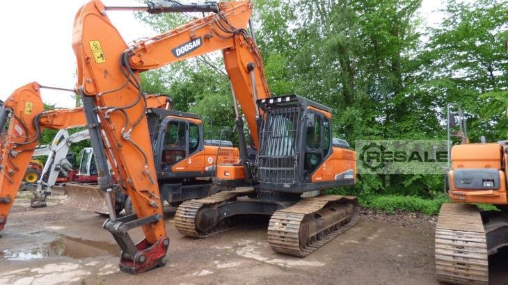 Crawler excavators DOOSAN CRAWLER EXCAVATOR DX 235 LC-5