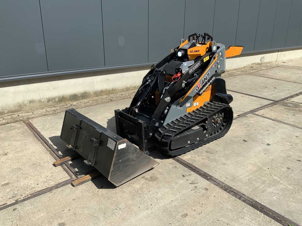 Giant - 2024 - GS950T - Skid Steer Loader