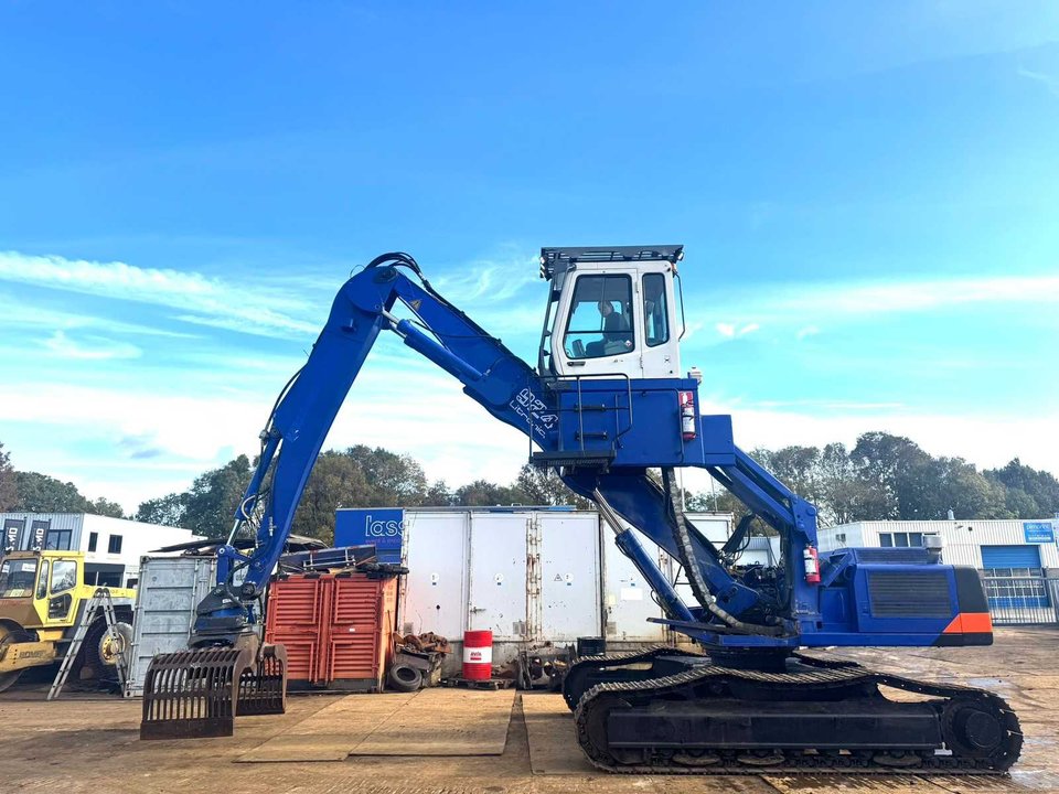 Liebherr R924B EW Crawler Excavator