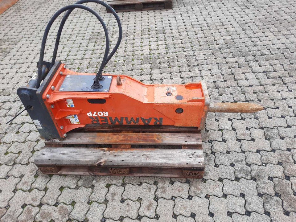RAMMER R07P Excavator Attachment