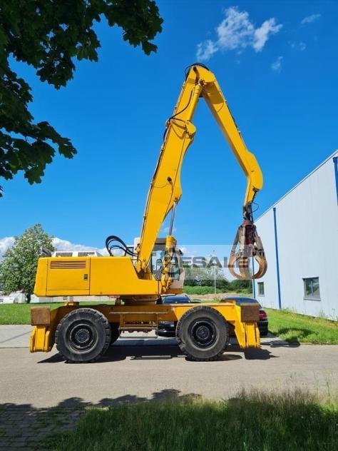 Excavators mobile LIEBHERR A 932