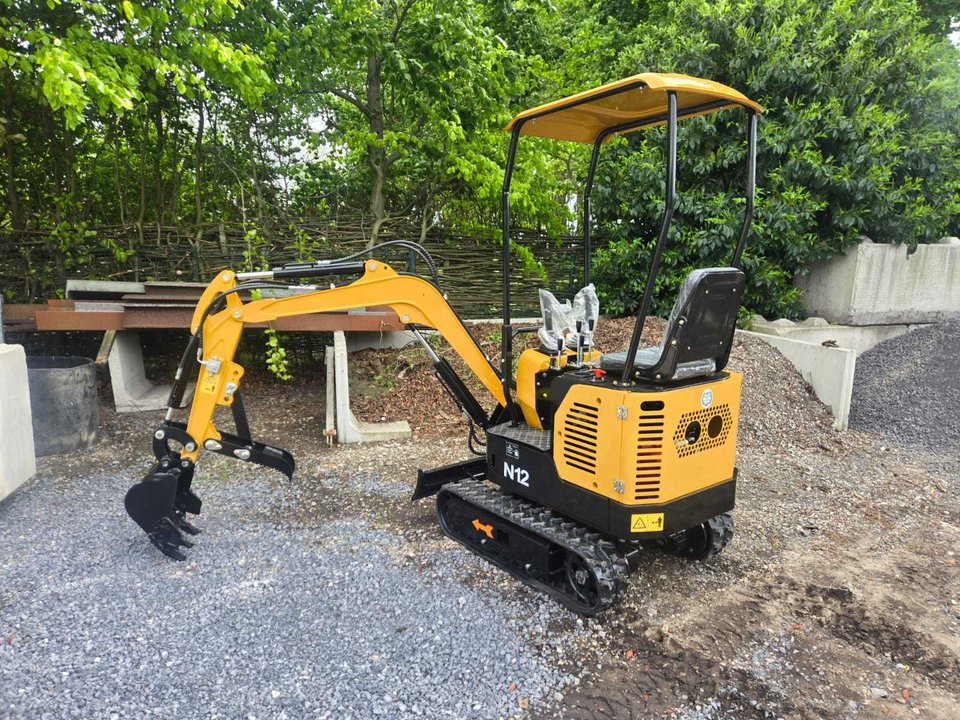 HighTop N12 with Boom Offset Mini Excavator