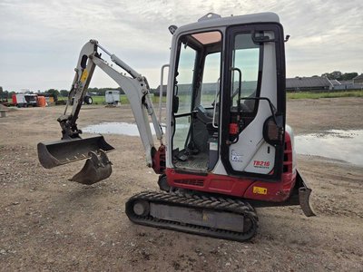 2015 Takeuchi TB 216 Mini Excavator