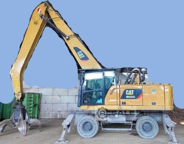Rehandling excavators CATERPILLAR MH3026