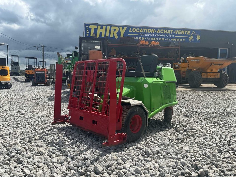 Rollmops Self-propelled Hydraulic Panel Holder Skid Steer Loader