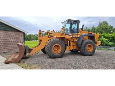 2002 case 821C Shovel