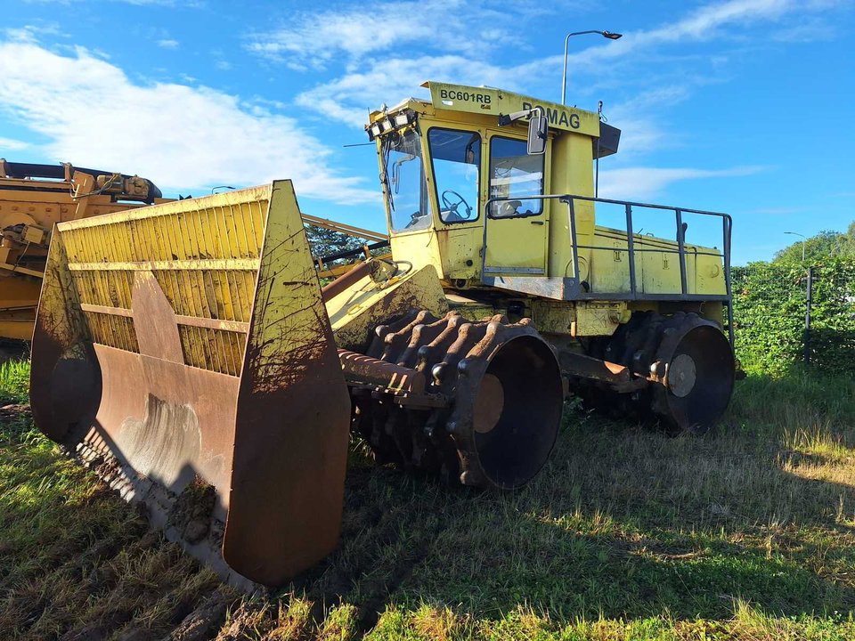 Bomag BC 601 RB Waste Compactor wheel loader